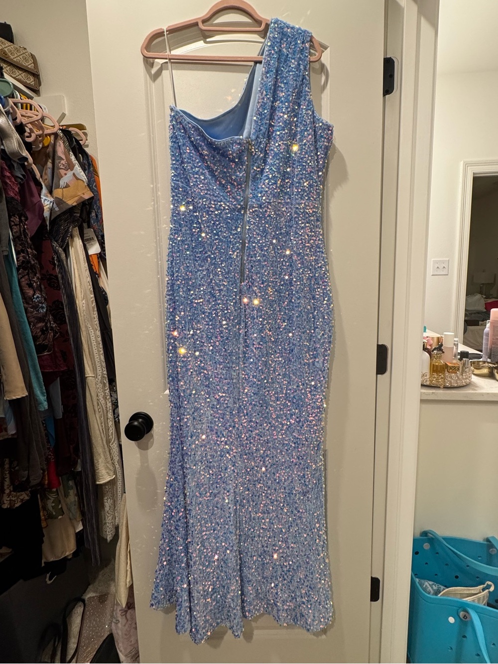 Sparkling One-Shoulder Sequin Evening Dress in Light Blue - Picture 4 of 5